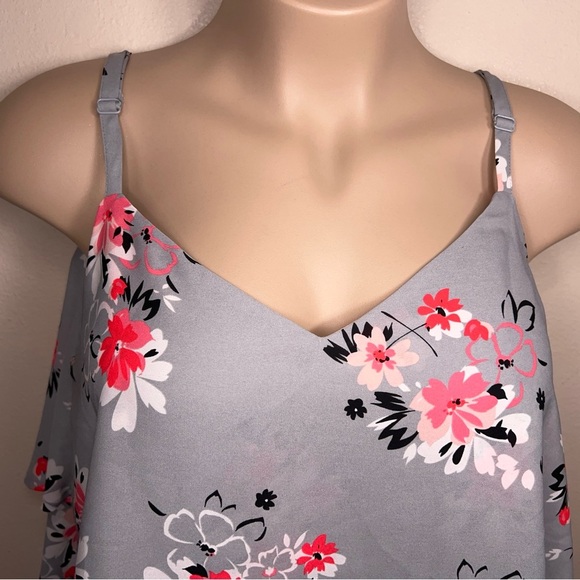 Size 12 Torrid 0 Grey Pink Floral Flowy Blouse Layered Vneck Tank - Picture 6 of 11